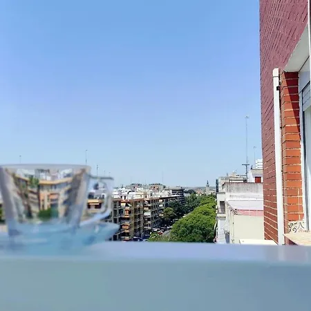 Nuevo 3 Y Vista A La Giralda Junto A Sanchez Pizjuan